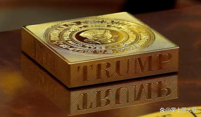 特朗普炫耀办公室黄金装饰 金色白宫引争议