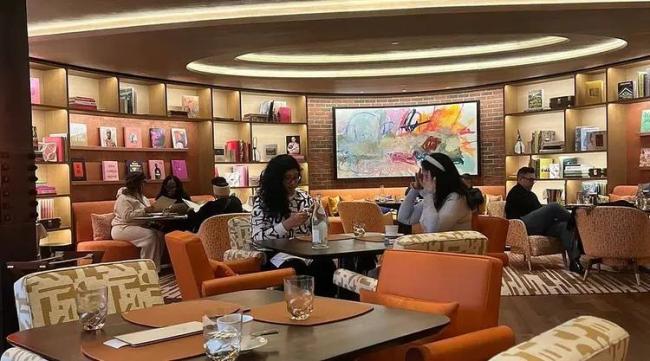 LV在首尔开餐厅 一席难求成热议
