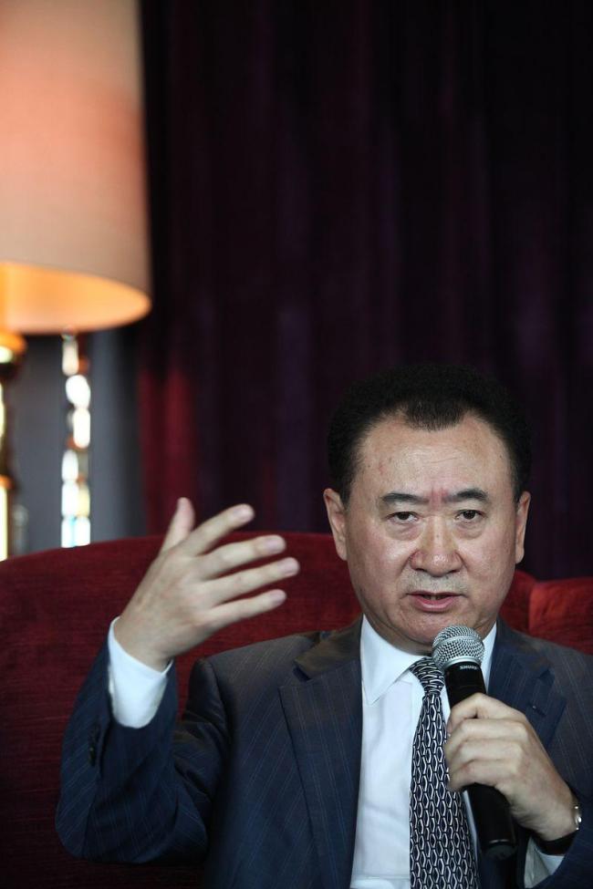 王健林卖万达广场为什么越卖越穷 饮鸩止渴的恶性循环