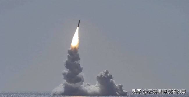 九三阅兵撕开美国防线软肋,美军试射三叉戟能补吗?盟友看笑了