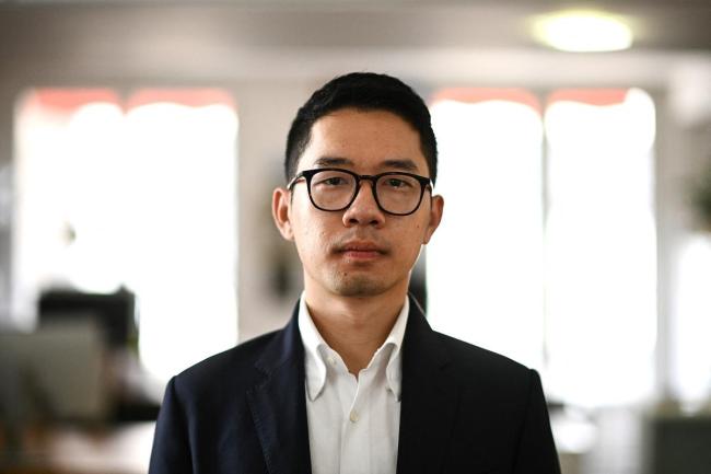 乱港分子罗冠聪入境新加坡被拘