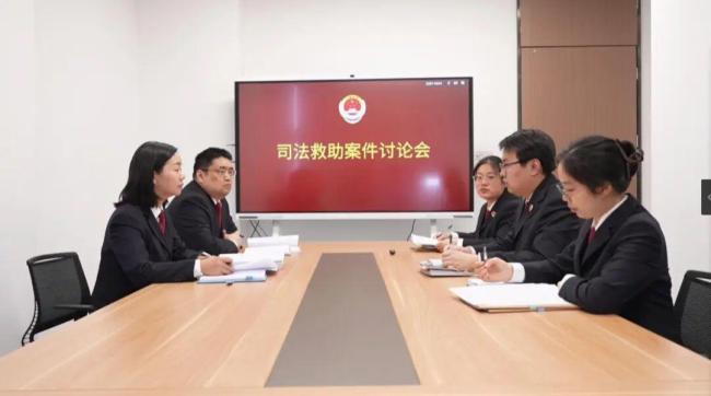 妻子瘫痪被弃丈夫宁坐牢不养妻 检察温情助离婚