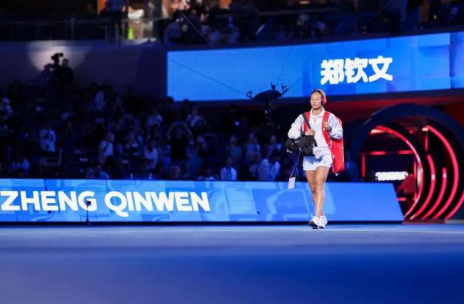 郑钦文说参加中网是为了粉丝 与球迷的双向奔赴