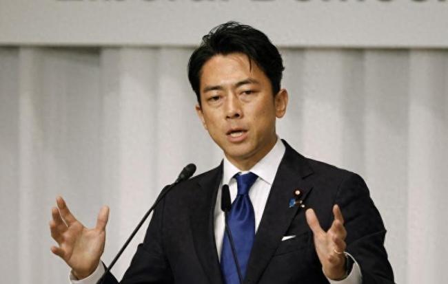 小泉进次郎是如何“翻车”的 亲华还是反华成关键