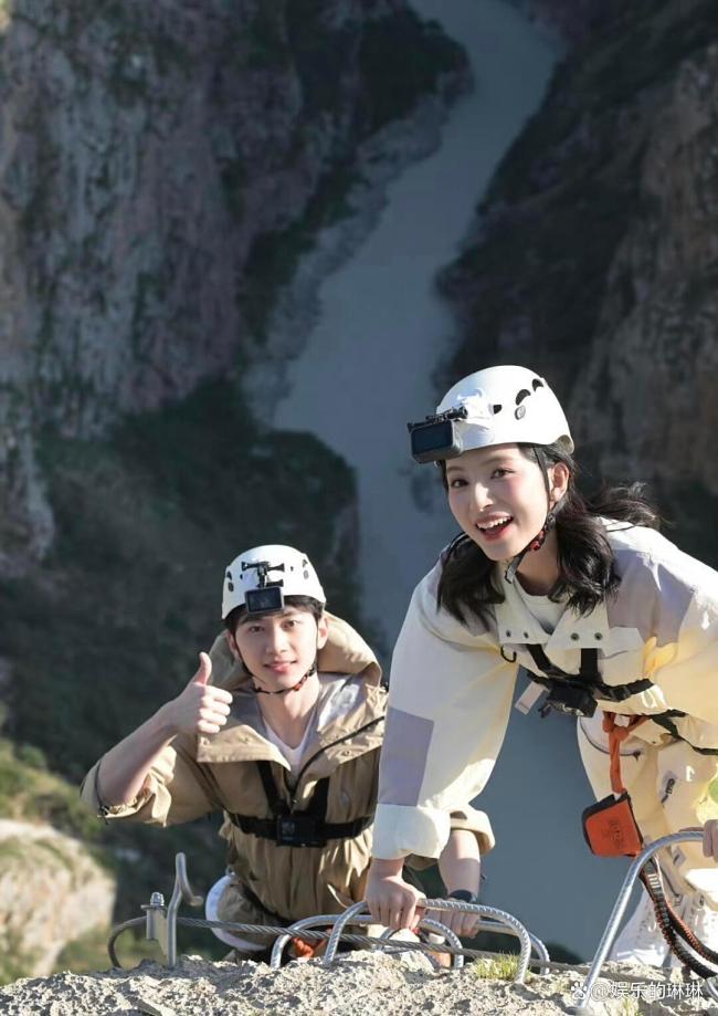 王乐晨卢远回应 现实考量暂别恋途