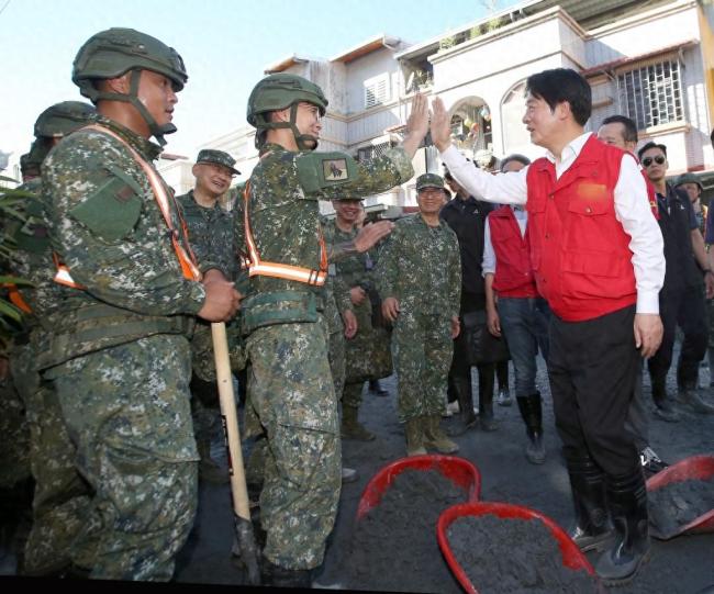 黄士修批台当局花莲救灾不力