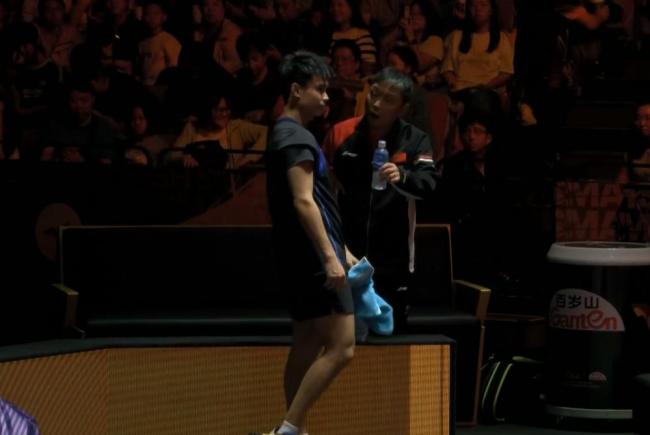 周启豪0-3不敌雨果无缘八强