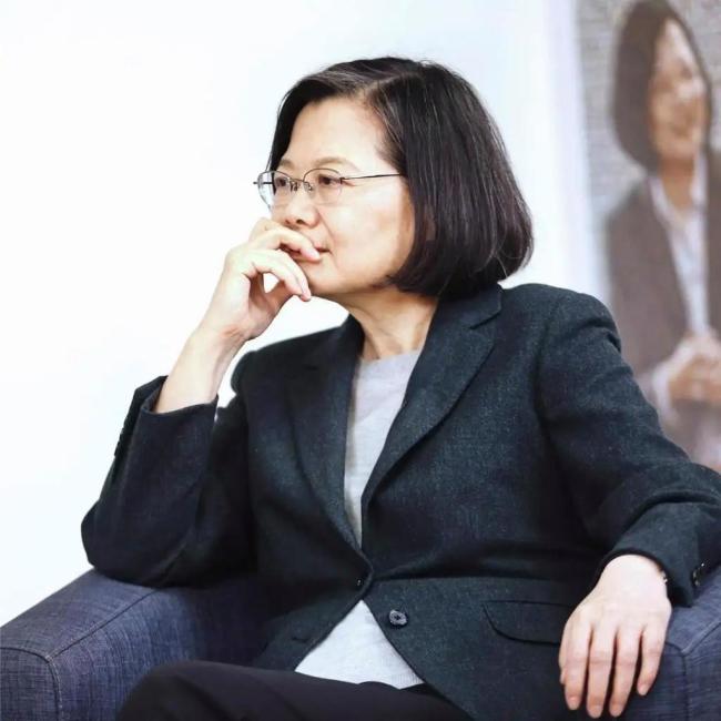 吴子嘉批蔡英文重启想想论坛不合时宜