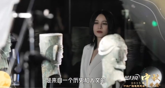 央视中秋晚会尚雯婕唱响《青铜》 神级联动传递文化魅力