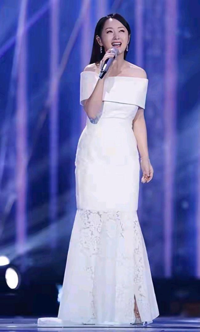 杨钰莹把山西民歌唱甜了 温情中秋夜再现经典