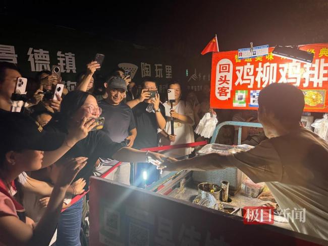 雞排哥回應嘴唇發(fā)紫發(fā)白：缺氧所致