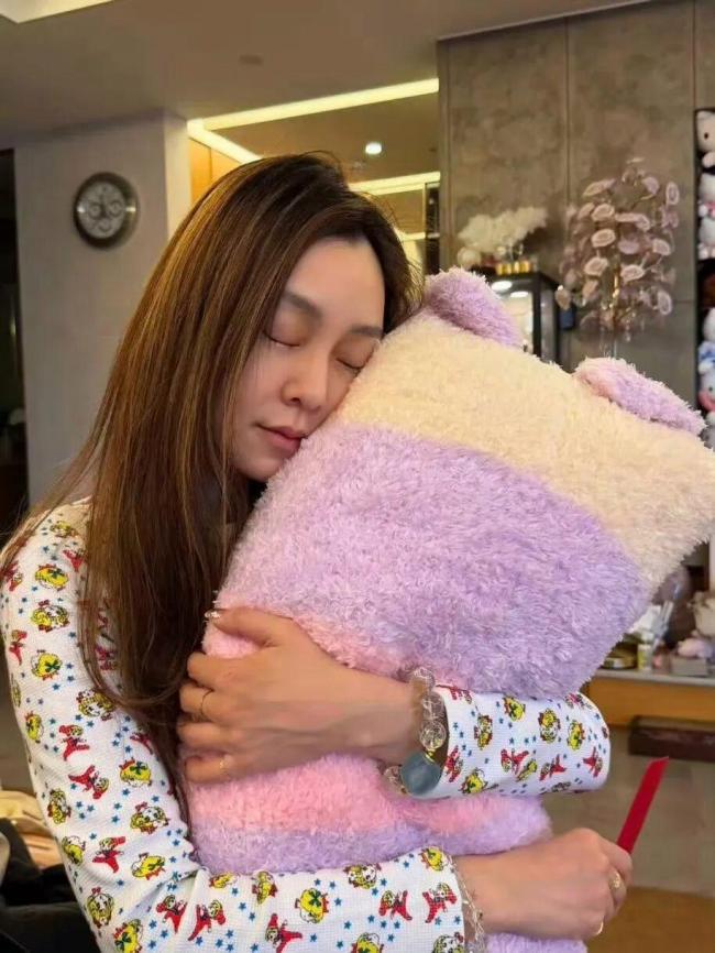 范玮琪陪大S母亲过中秋 温暖陪伴共度难关