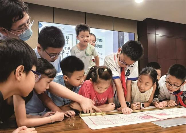 时政微观察丨不断铸就中华文化新辉煌