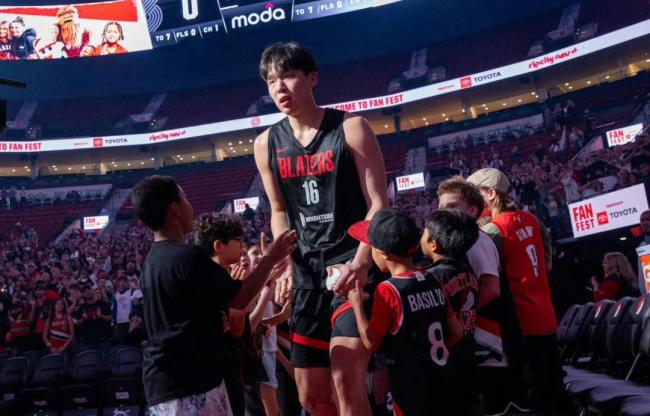 杨瀚森季前赛首分