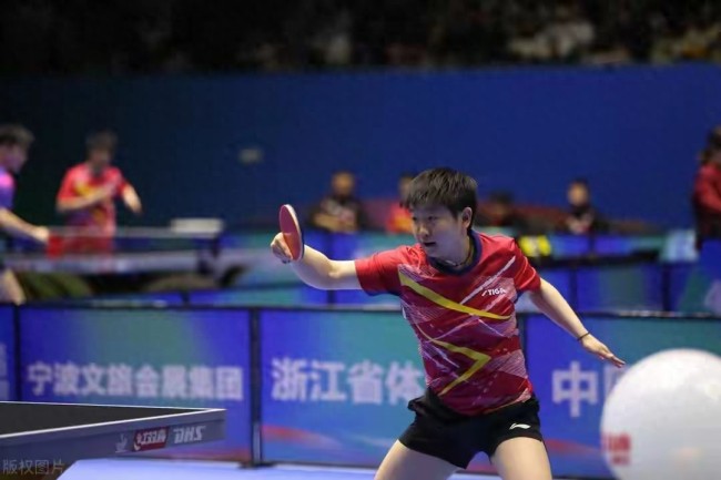 邱贻可发文晒与孙颖莎合照 4字祝福藏深意