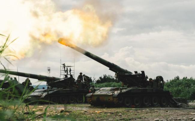 媒体：赖“热脸贴美”反令美胃口大开 美方再提10%军费方案