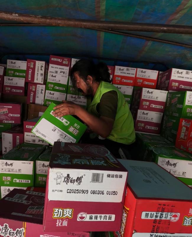 民间救援“免票权”卡点在哪 政策执行需实至名归