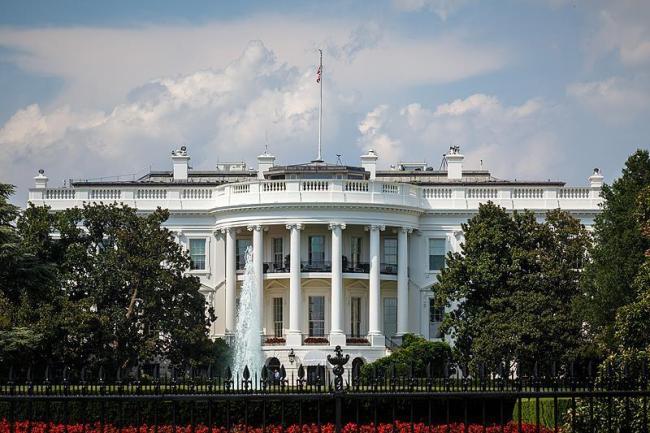 民意调查显示，两党都会对美国政府关门负责，