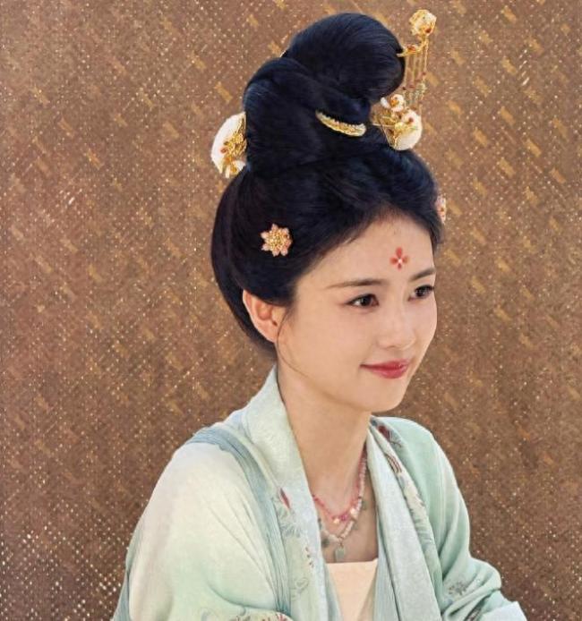 白鹿晒《莫离》片场工作照