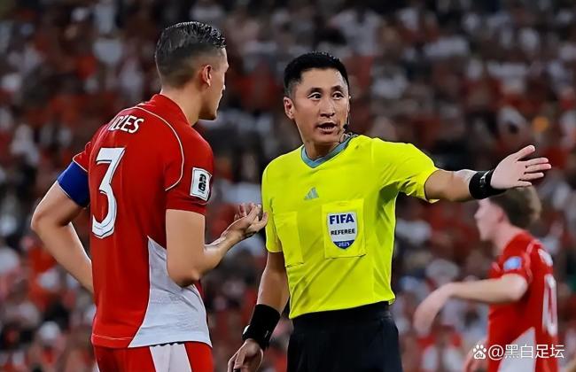 解读世预赛印尼比赛中马宁的判罚，到底有没有争议？风波暂息