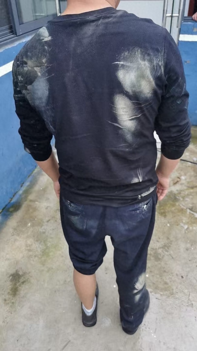 辅警倒挂深井救出被困女童！