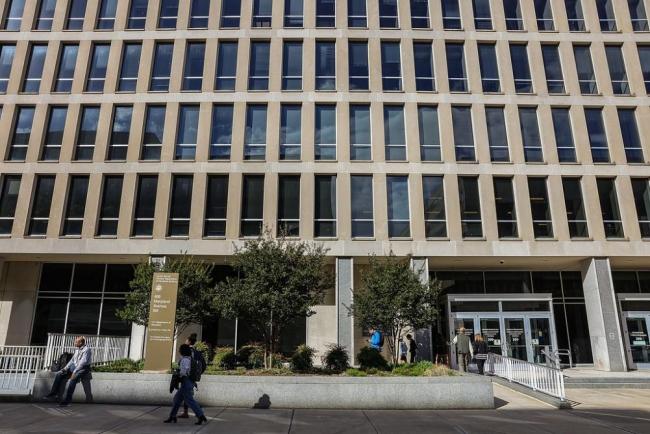 美国联邦雇员忙着查证自己是否被解雇