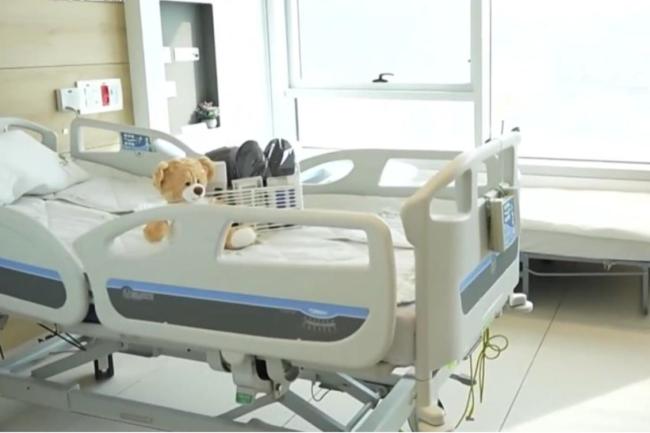 英媒：以色列粗暴转移被扣押巴勒斯坦人员 强制送往他国引发争议