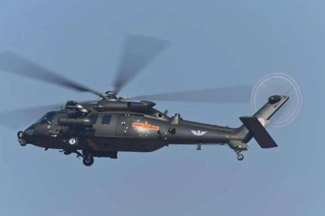 直-20T表演首秀 高原雄鹰震撼亮相