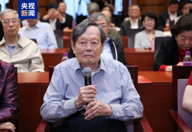 杨振宁:我的身体里循环着中华文化的血液