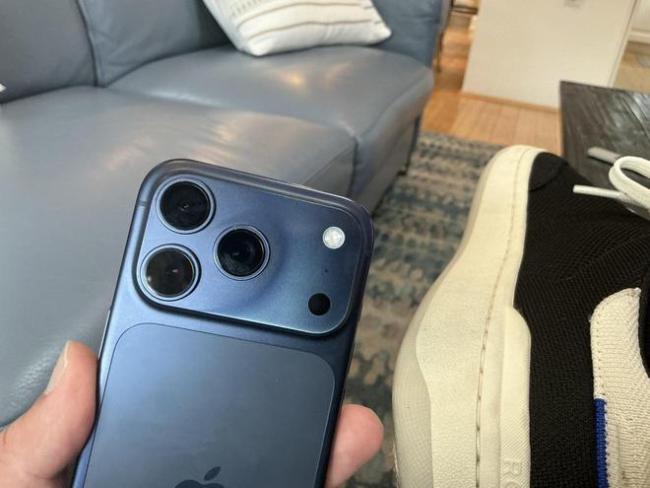 用户曝iPhone 17 Pro/Max机身褪色 特定配色受影响