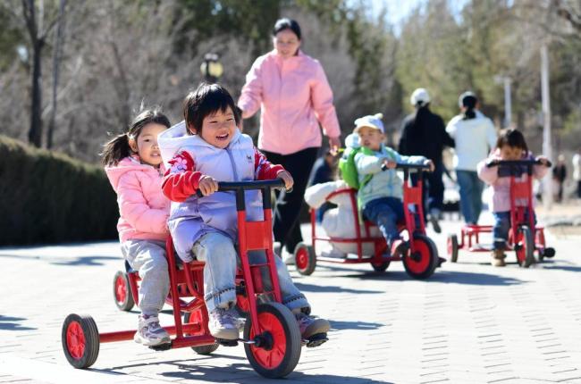 時(shí)政微觀察丨非凡“十四五”，民生答卷有厚度更有溫度