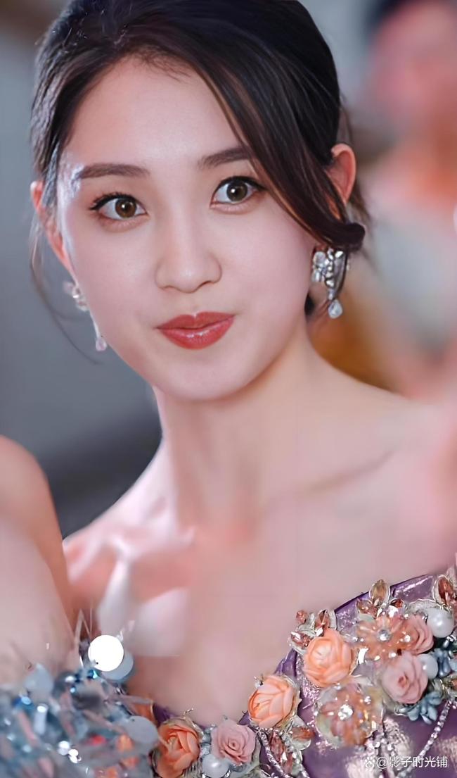 郭宇欣新剧上线 短剧市场再掀热潮