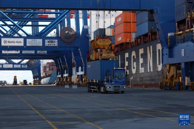 中欧北极快航航线货船抵达波兰 历时26天完成首航