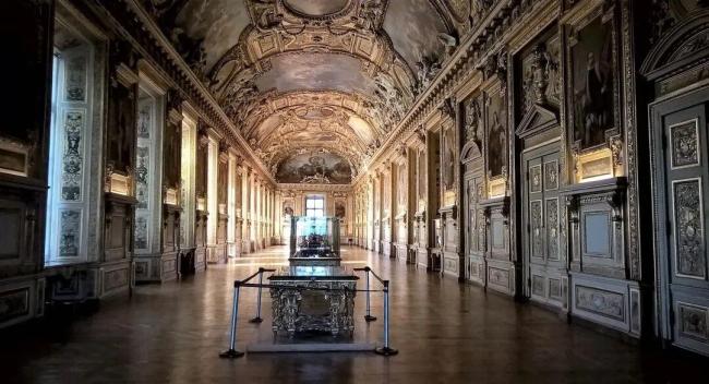 卢浮宫15年内裁约200个全职岗位 安保漏洞引担忧