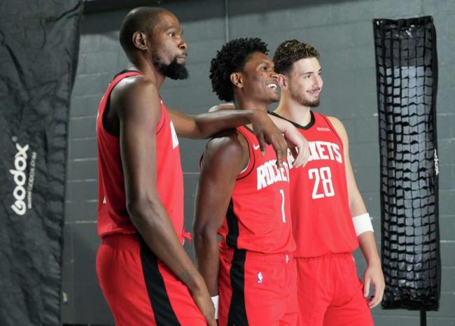 杜兰特降薪3000万引热议！火箭球迷称赞好样的：詹姆斯从未这样做 团队精神获赞