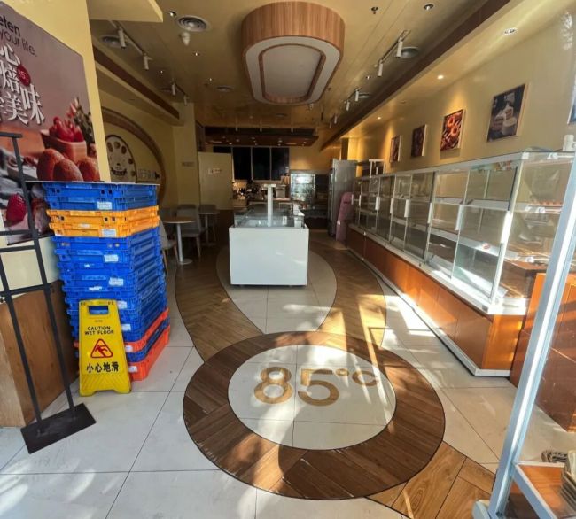 曾红极一时的“85度C”，本年将关40多家店，半年亏蚀约4600万 品牌老化挑战加重
