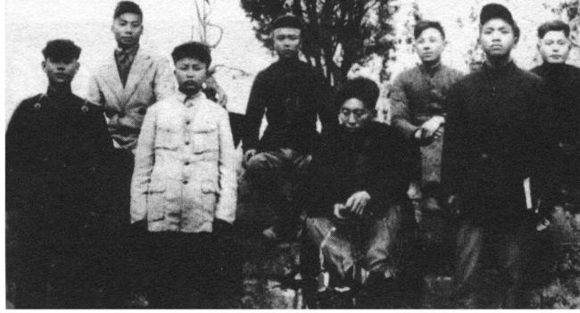 89年前的今天 他們走完了這樣一條路……