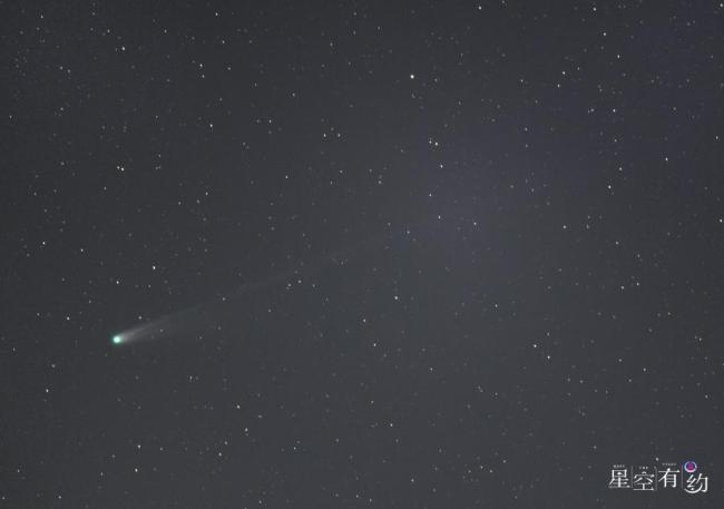 千年一遇的彗星来了 全球天文爱好者共赏奇观
