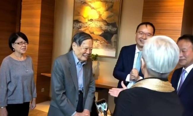 杨振宁先生遗体告别仪式今日举行 缅怀一代科学巨匠