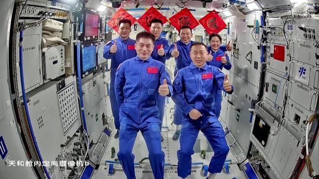 神21发射 中国空间站迎来新乘组