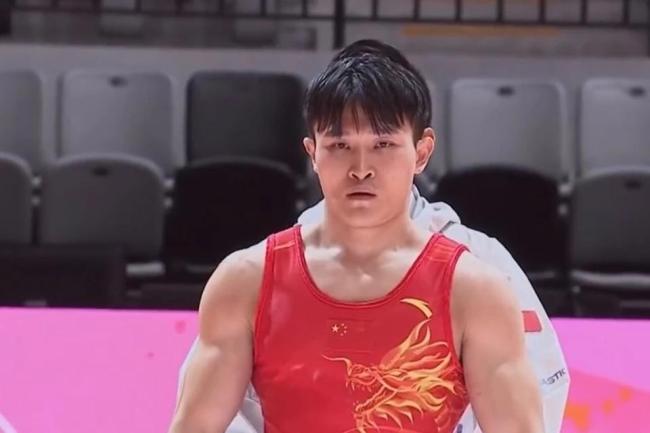 体操世锦赛吊环决赛：张博恒无缘领奖台 兰星宇摘铜