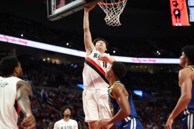 杨瀚森未来能强过考沃德?队记热议中国内线:定论交易输赢还过早 时间将给出答案