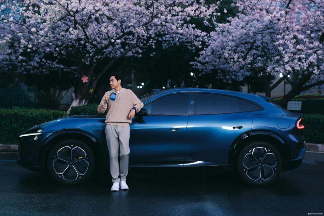 雷军带队 小米汽车成立架构部 强化技术研发