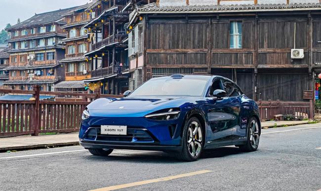 雷軍回應(yīng)YU7冬測數(shù)據(jù)有沒有小字 狗頭表情巧妙回應(yīng)