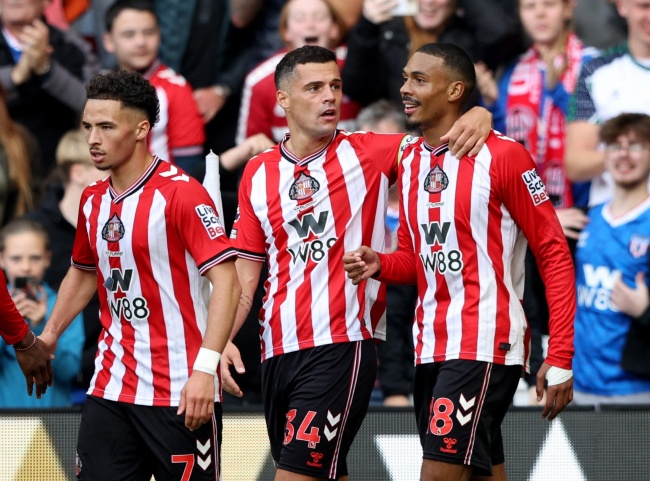 “英超赛季最大黑马诞生！9轮之后排名次席这