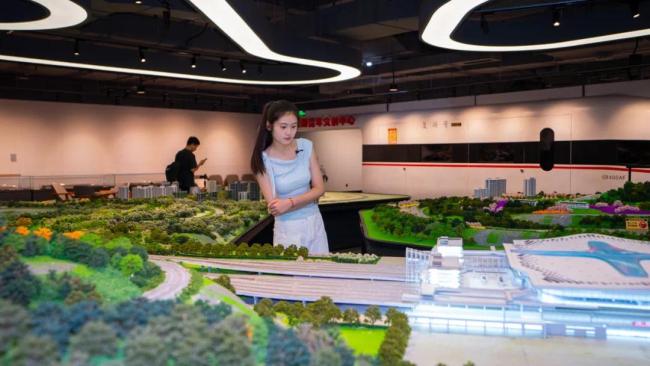 未来感十足!网友:这个车站“太科幻”!