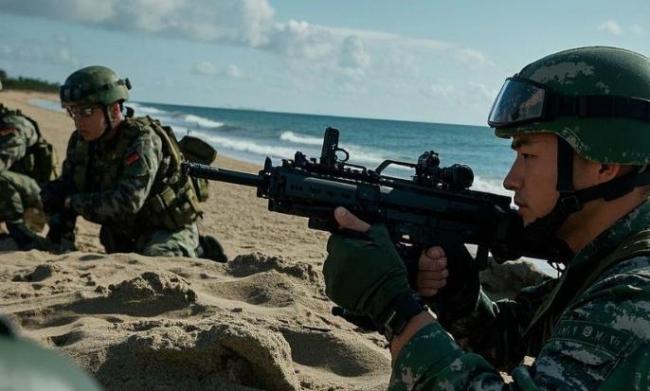 大批轰-6K贴近台岛释放何种信号 实战威慑警告“台独”