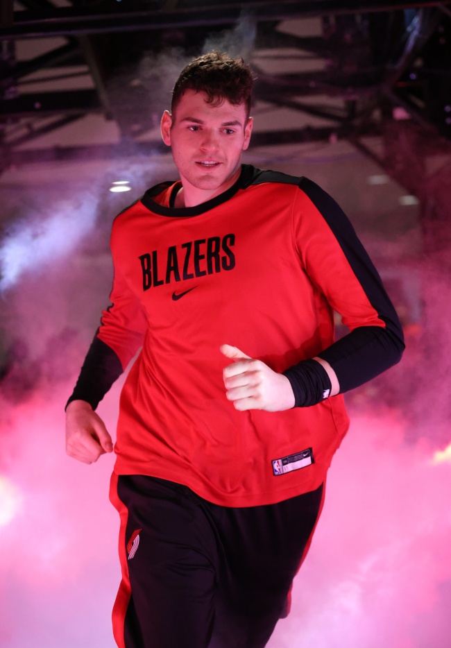 队记:开拓者喜欢打无中锋阵容 适应比赛风格需求