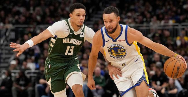 库里27分 勇士负雄鹿无缘三连胜 末节三分雨定胜负