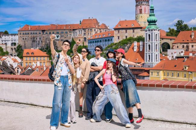 李沁发文告别《花儿与少年7》